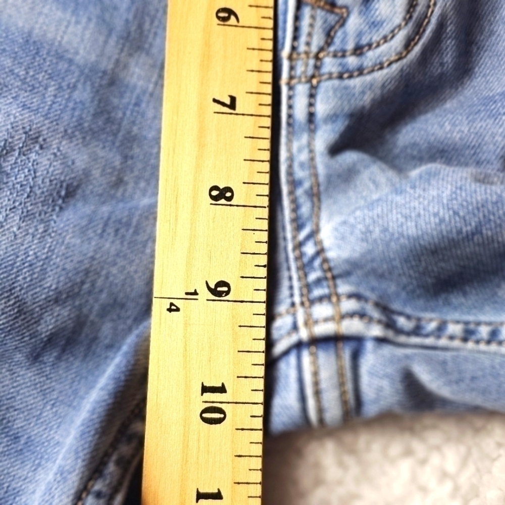 Old Navy Men's Slim Fit Medium Wash Rip and Repair Design Size 29x30 - Picture 4 of 7